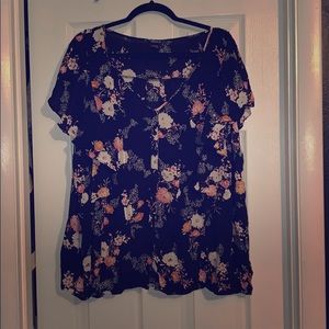 Floral flowey blouse